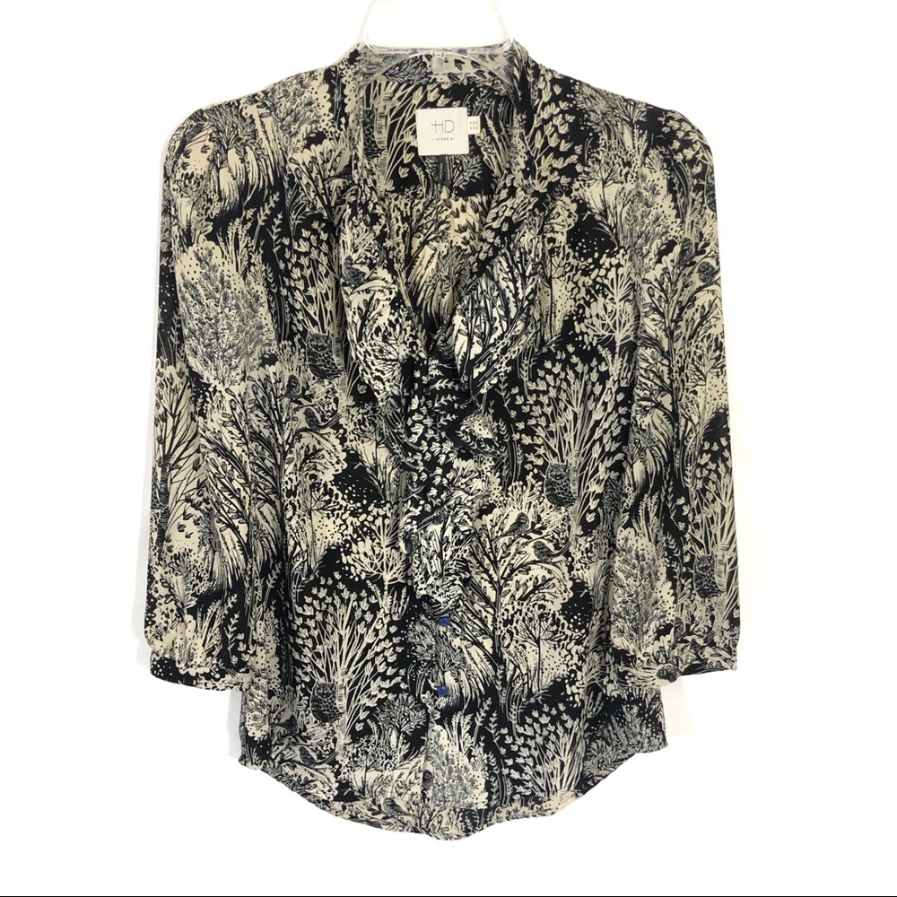 Anthro HD in Paris scalloped woodland ruffle top 00